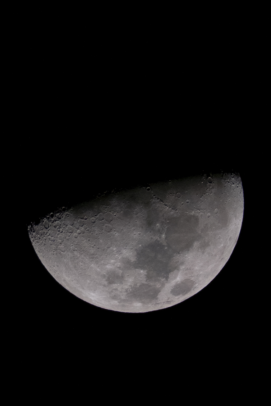 moon_170106_01.jpg